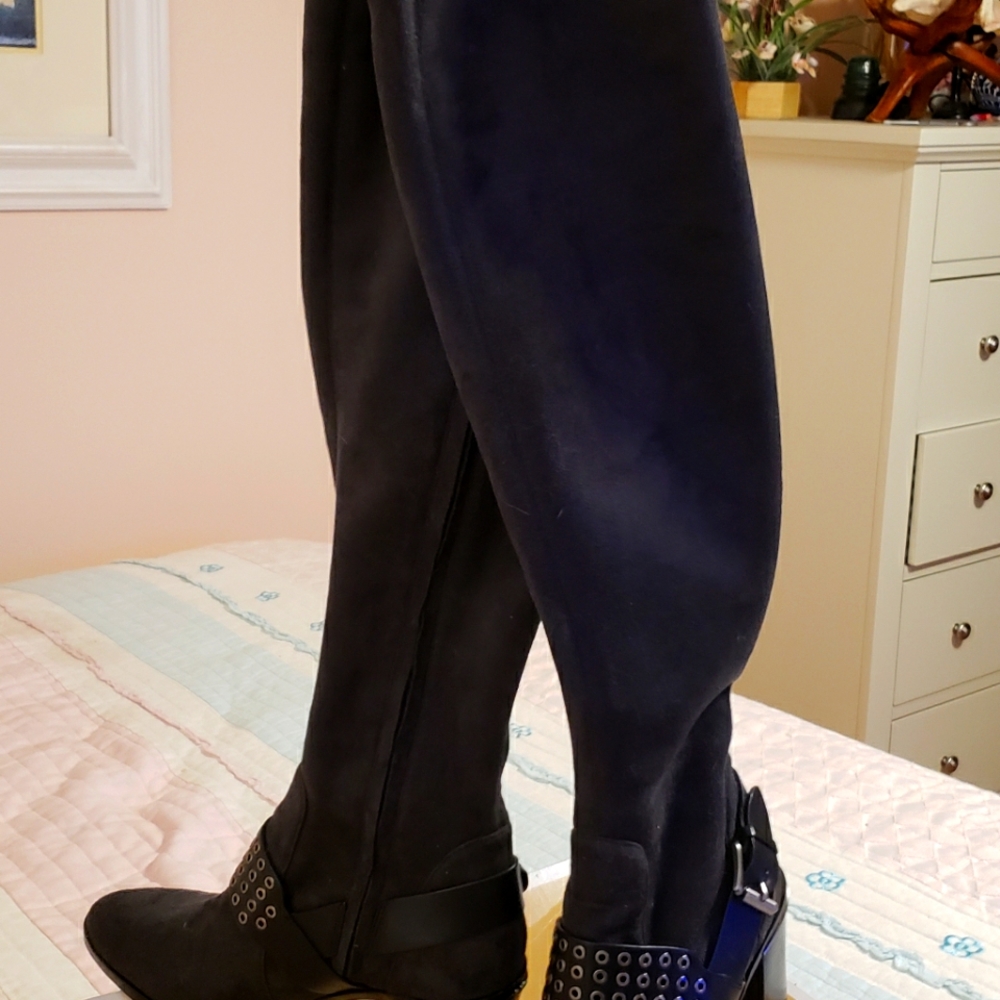 Boots Knee High 7.5 Michael Kors